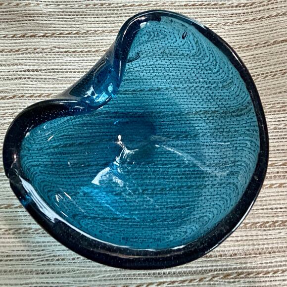 Blenko Vintage Cobalt Blue Controlled Bubble Art Glass Bowl or Ashtray - Picture 1 of 16